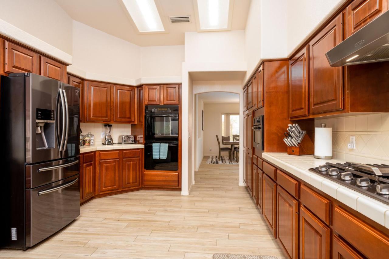 Grand Havasu Oasis With Custom Pool & Spa! Lake Havasu City Exterior photo